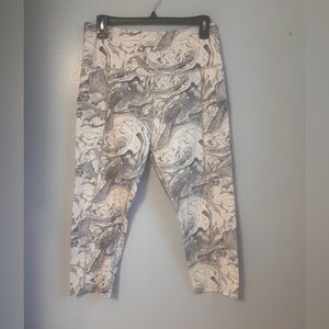 Eluminary Women’s Marble-Print Gray & White Stretch Leggings